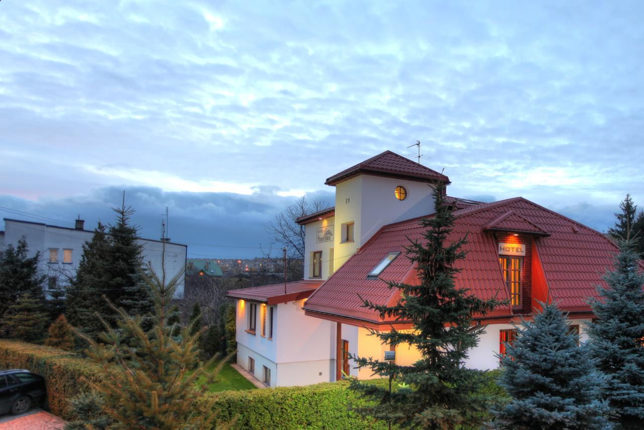 Panorama Bh Hotel Седлице Екстериор снимка