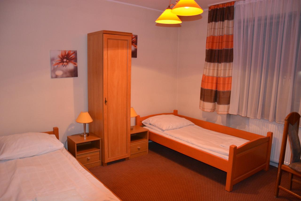 Panorama Bh Hotel Седлице Екстериор снимка